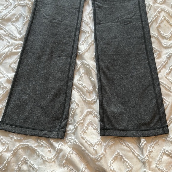Lululemon pants - Picture 7 of 11